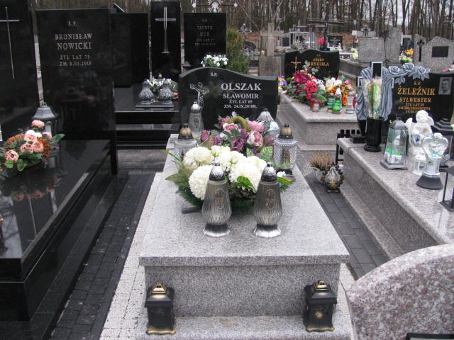 Grób Sławomir Roman Olszak
