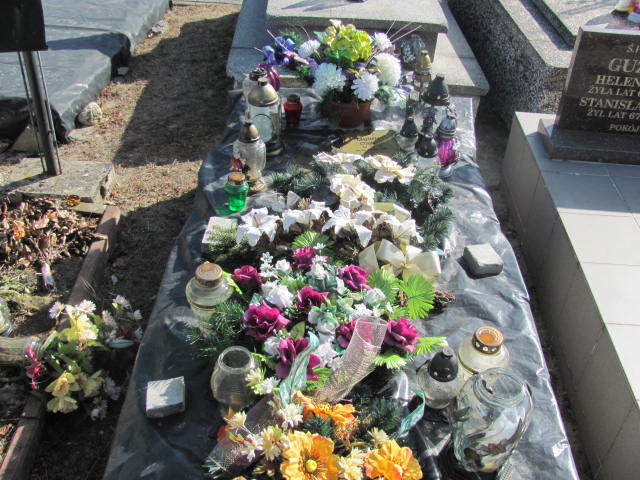 Grób Marianna Anna Osik